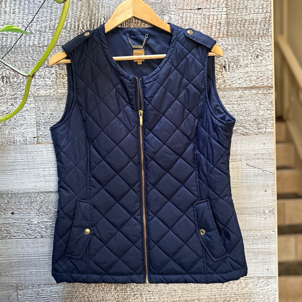 Sacoor Brothers | Lightweight Quilted Vest with Gold Accents - Women's S/M, Navy